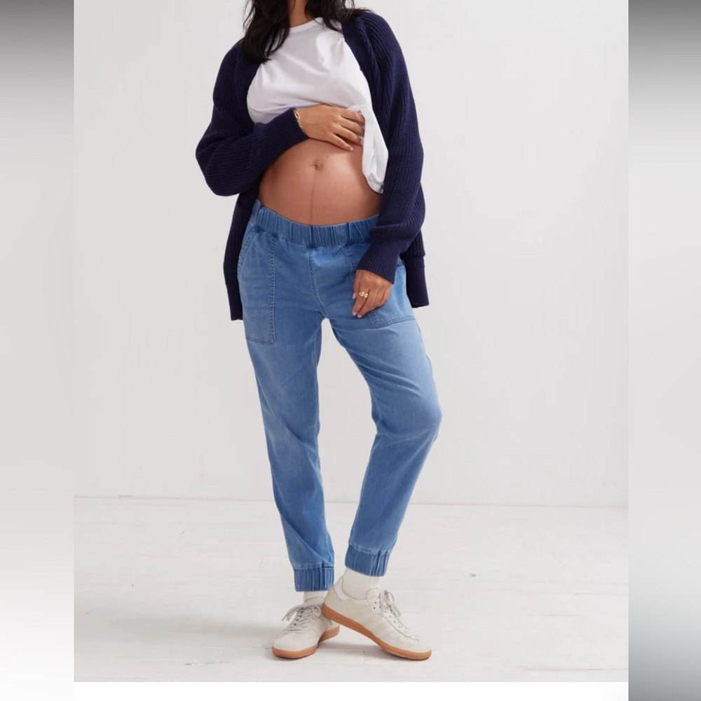 Hatch Collection The Easy Denim Jogger
Size 0